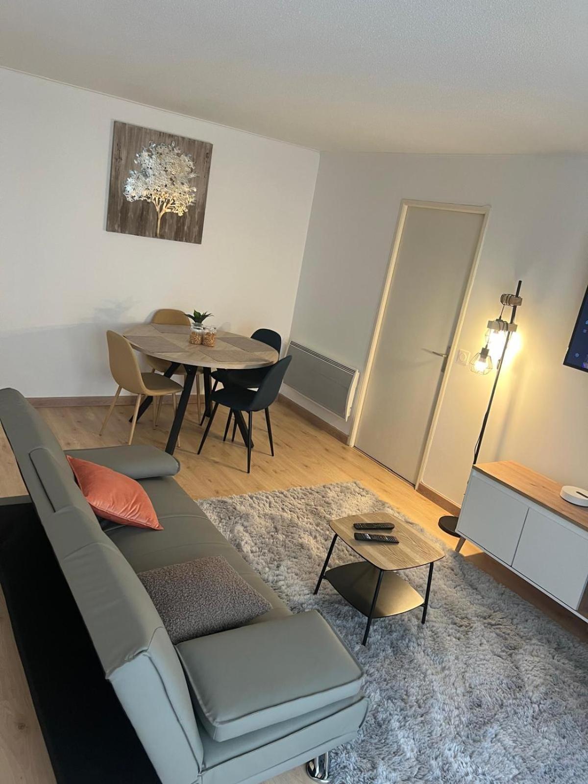 Champion Suites Sarcelles Ngoại thất bức ảnh