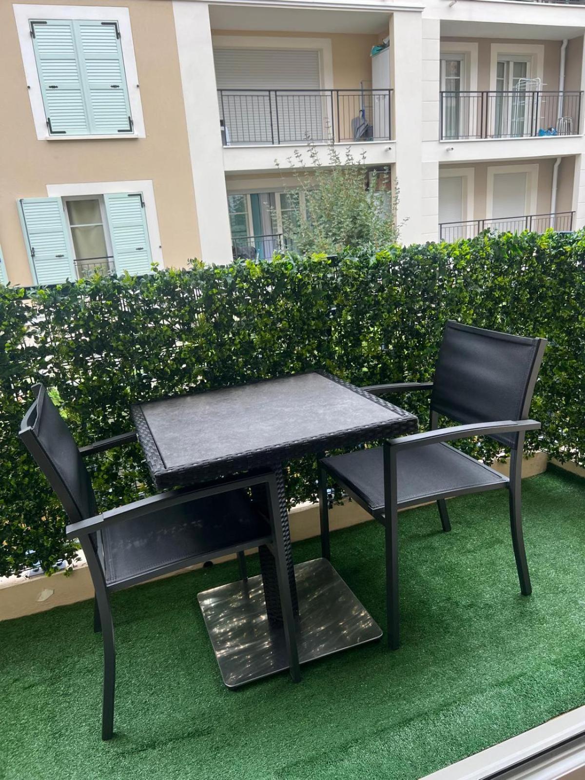 Champion Suites Sarcelles Ngoại thất bức ảnh